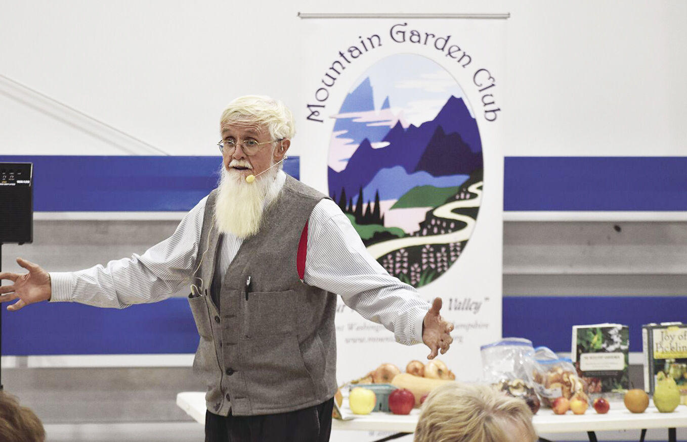 Former 'Victory Garden' host Swain draws a crowd